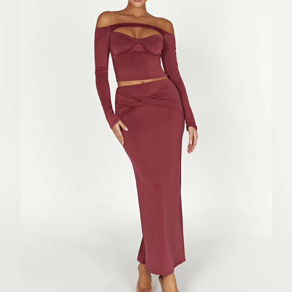 Meshki Off-Shoulder Long Sleeve Crop Top in Wine